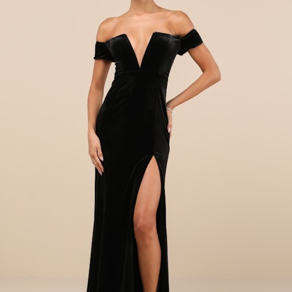 Lulu's Black Off-Shoulder Maxi Dress